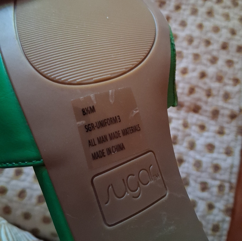 Kelly Green Sandals - Picture 4 of 4